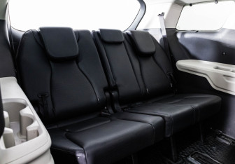 Подержанный автомобиль Kia Carnival 2021 года (28 фото)