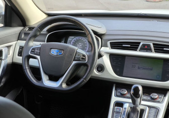 Подержанный автомобиль Geely Atlas 2020 года (12 фото)