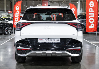 Подержанный автомобиль Kia Sportage 2024 года (9 фото)