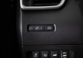 Подержанный автомобиль Nissan X-Trail 2015 года (21 фото)