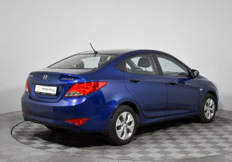 Подержанный автомобиль Hyundai Solaris Sedan 2015 года (5 фото)