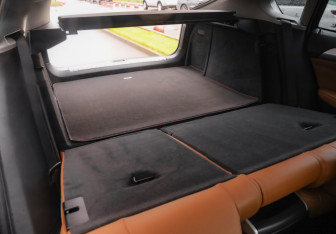 Подержанный автомобиль BMW X6 2013 года (28 фото)