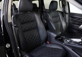 Подержанный автомобиль Mitsubishi Pajero Sport 2019 года (22 фото)