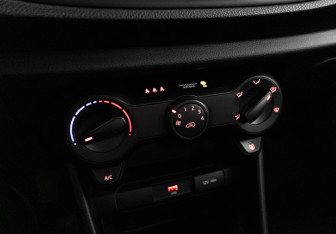 Подержанный автомобиль Kia Picanto 2021 года (21 фото)