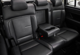 Подержанный автомобиль Hyundai Santa Fe 2023 года (30 фото)