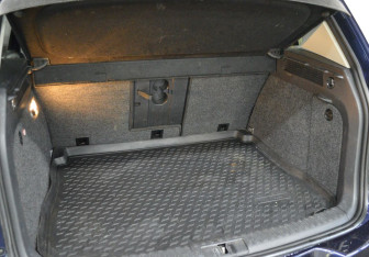 Подержанный автомобиль Volkswagen Tiguan 2013 года (15 фото)