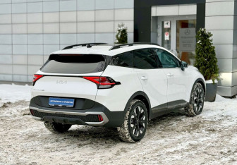 Подержанный автомобиль Kia Sportage 2025 года (4 фото)