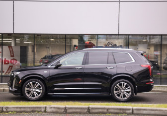 Подержанный автомобиль Cadillac XT6 2021 года (9 фото)