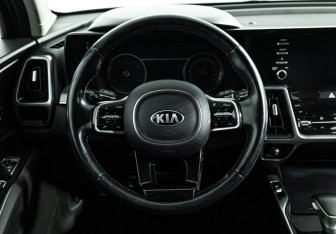 Подержанный автомобиль Kia Sorento 2021 года (24 фото)