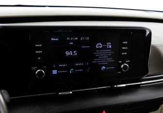 Подержанный автомобиль Kia Carnival 2020 года (26 фото)