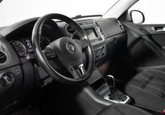 Подержанный автомобиль Volkswagen Tiguan 2015 года (9 фото)