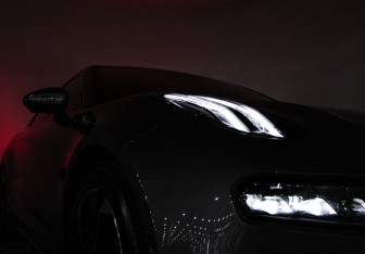 Подержанный автомобиль Zeekr 001 2022 года (39 фото)