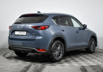 Подержанный автомобиль Mazda CX-5 2020 года (5 фото)