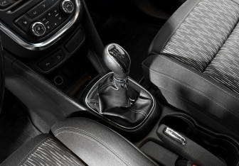 Подержанный автомобиль Opel Mokka 2013 года (11 фото)