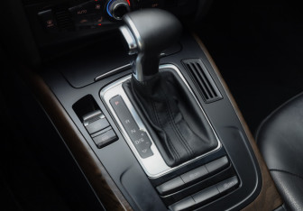 Подержанный автомобиль Audi A5 Coupe 2015 года (17 фото)