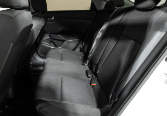 Подержанный автомобиль Hyundai Solaris Sedan 2017 года (10 фото)