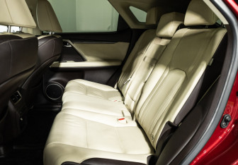 Подержанный автомобиль Lexus RX 2016 года (10 фото)