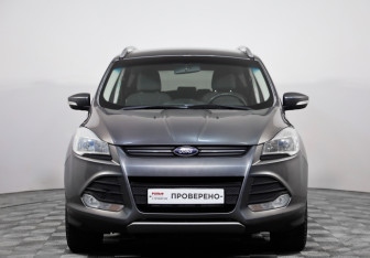 Подержанный автомобиль Ford Kuga 2012 года (2 фото)