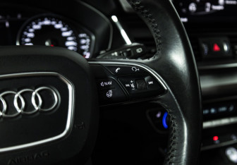 Подержанный автомобиль Audi Q5 2017 года (21 фото)