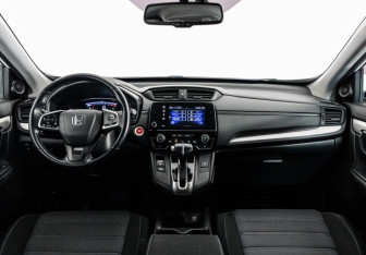 Подержанный автомобиль Honda CR-V 2018 года (10 фото)