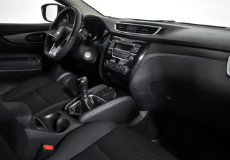 Подержанный автомобиль Nissan Qashqai 2018 года (13 фото)