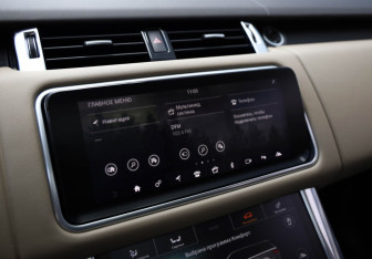 Подержанный автомобиль Land Rover Range Rover Sport 2018 года (20 фото)