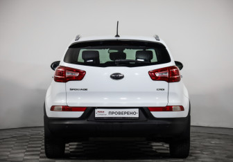 Подержанный автомобиль Kia Sportage 2011 года (6 фото)