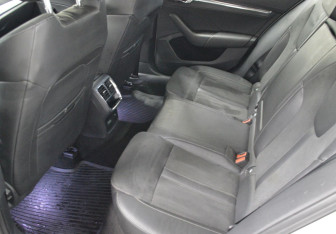 Подержанный автомобиль Skoda Octavia Liftback 2020 года (11 фото)