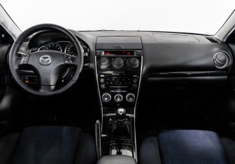 Подержанный автомобиль Mazda 6 Sedan 2007 года (10 фото)
