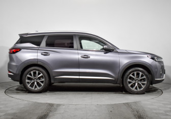 Подержанный автомобиль Chery Tiggo 7 Pro 2023 года (4 фото)