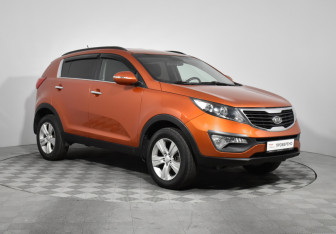 Подержанный автомобиль Kia Sportage 2011 года (3 фото)