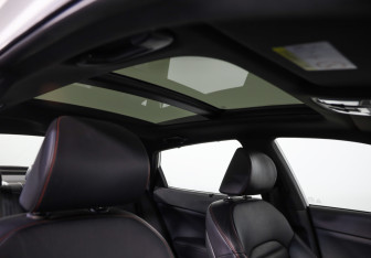 Подержанный автомобиль Kia Optima Sedan 2017 года (30 фото)