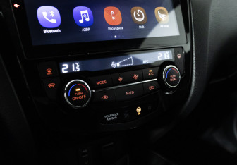 Подержанный автомобиль Nissan Qashqai 2016 года (17 фото)