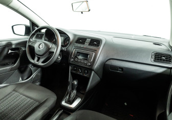 Подержанный автомобиль Volkswagen Polo Sedan 2019 года (9 фото)