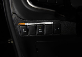 Подержанный автомобиль Mitsubishi Outlander 2021 года (18 фото)