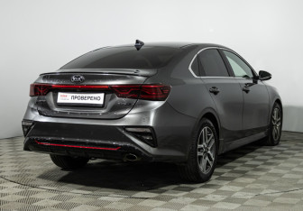 Подержанный автомобиль Kia Cerato Sedan 2020 года (5 фото)