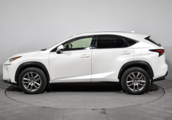 Подержанный автомобиль Lexus NX 2016 года (8 фото)