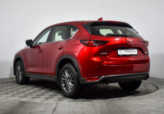 Подержанный автомобиль Mazda CX-5 2017 года (7 фото)