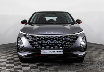 Подержанный автомобиль Omoda C5 2023 года (3 фото)