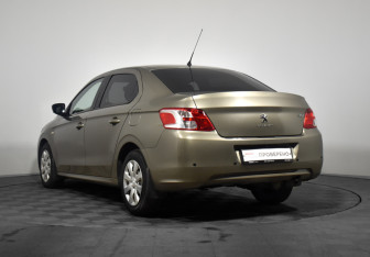 Подержанный автомобиль Peugeot 301 2013 года (7 фото)