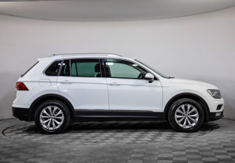 Подержанный автомобиль Volkswagen Tiguan 2017 года (4 фото)