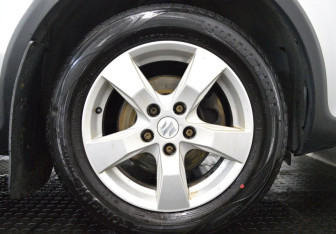 Подержанный автомобиль Suzuki SX4 Hatchback 2010 года (9 фото)