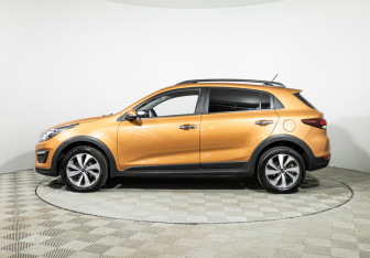 Подержанный автомобиль Kia Rio Hatchback 2019 года (8 фото)