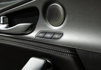 Подержанный автомобиль Kia Stinger 2018 года (16 фото)