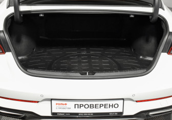 Подержанный автомобиль Kia K5 2021 года (24 фото)