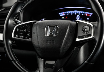 Подержанный автомобиль Honda CR-V 2018 года (11 фото)