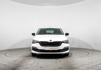 Подержанный автомобиль Skoda Rapid Liftback 2020 года (2 фото)