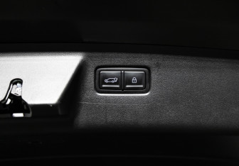 Подержанный автомобиль Hyundai Santa Fe 2024 года (19 фото)