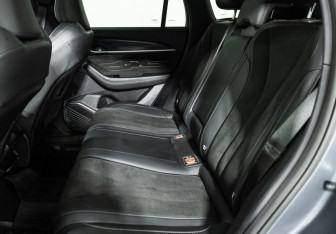 Подержанный автомобиль Geely Monjaro 2024 года (10 фото)