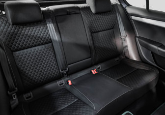 Подержанный автомобиль Skoda Octavia Liftback 2016 года (23 фото)